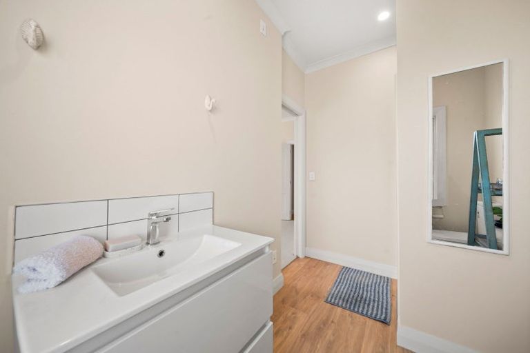 Photo of property in 6 Mckerrow Place, Featherston, 5710