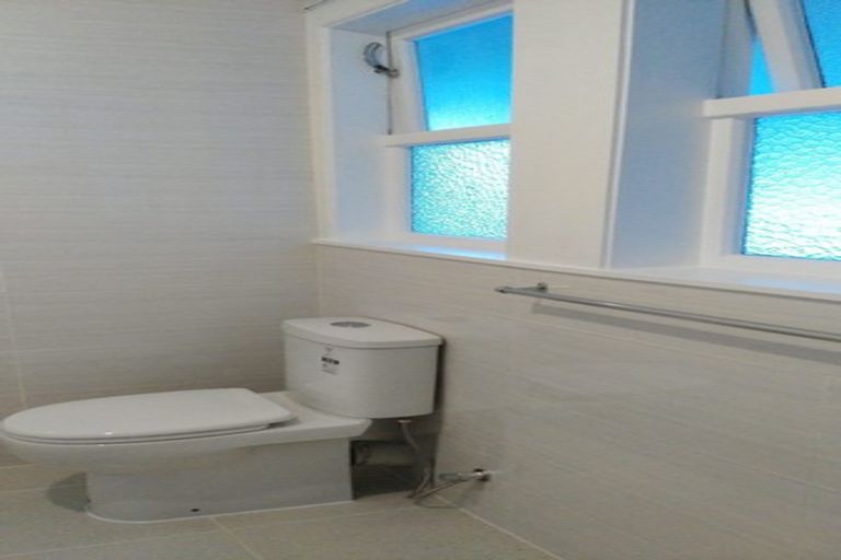 Photo of property in 44 Brandon Road, Glen Eden, Auckland, 0602