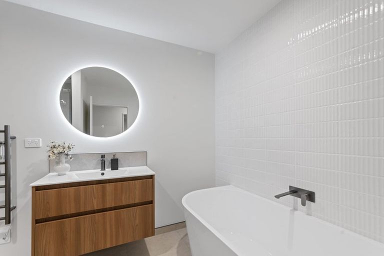 Photo of property in 32 Timara Crescent, Marshland, Christchurch, 8083