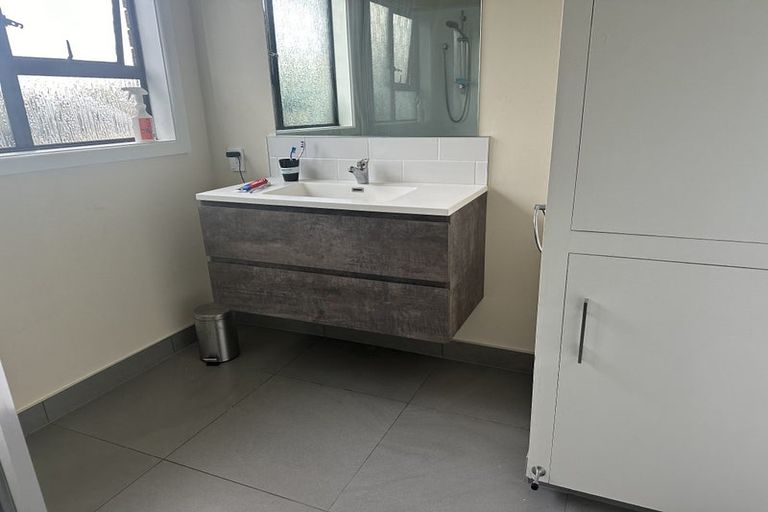 Photo of property in 64 Wainui Street, Riccarton, Christchurch, 8041