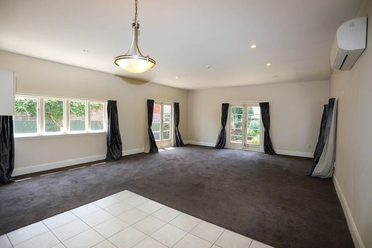 Photo of property in 184 Springfield Road, St Albans, Christchurch, 8014