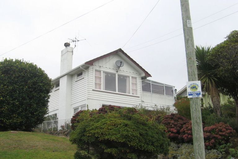 Photo of property in 9 Pembroke Street, Tawa, Wellington, 5028