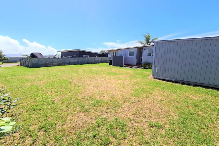 Photo of property in 106 Nikau Close, Matarangi, Whitianga, 3592