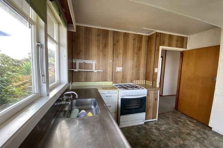 Photo of property in 7 Watene Crescent, Waitara, 4320