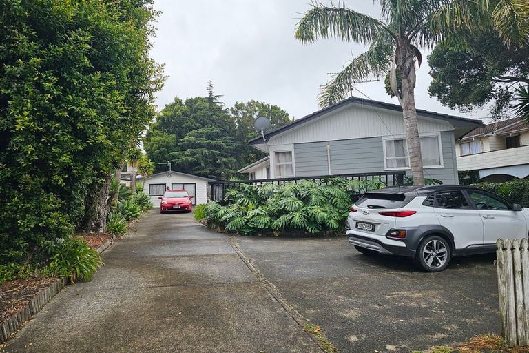Photo of property in 71 Casuarina Road, Half Moon Bay, Auckland, 2012