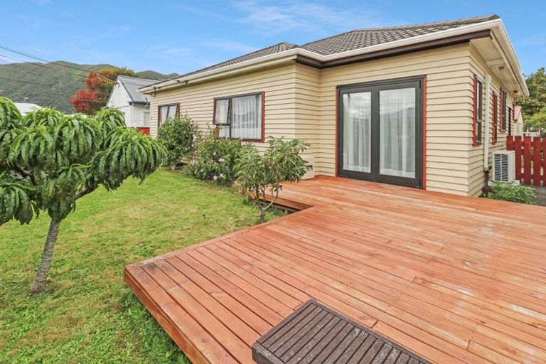 Photo of property in 26 Meadows Avenue, Waiwhetu, Lower Hutt, 5010