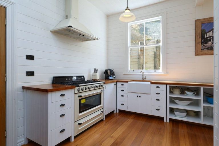 Photo of property in 5 Whitby Road, Britannia Heights, Nelson, 7010