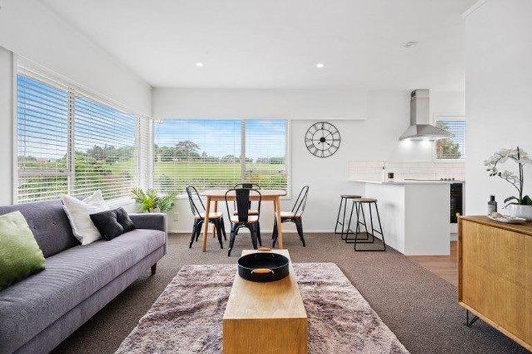 Photo of property in 1/15 Imogene Way, Half Moon Bay, Auckland, 2012
