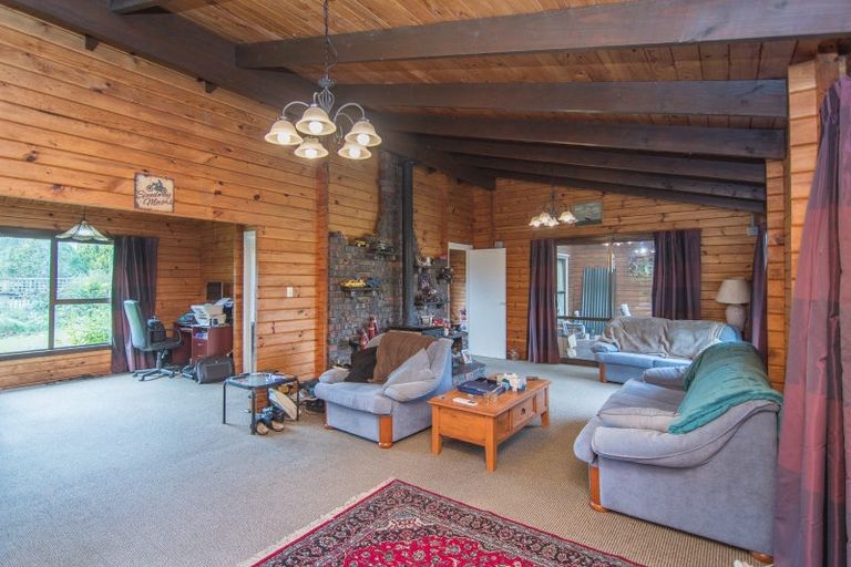 Photo of property in 10 Hillview Place, Pleasant Point, 7903