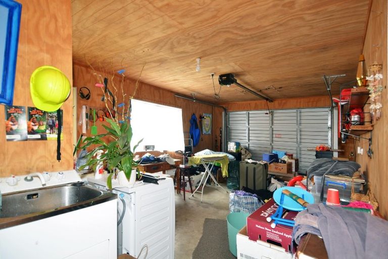 Photo of property in 14 Lorna Irene Drive, Raumati South, Paraparaumu, 5032