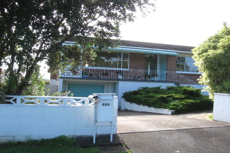 Photo of property in 688 Pakuranga Road, Howick, Auckland, 2010