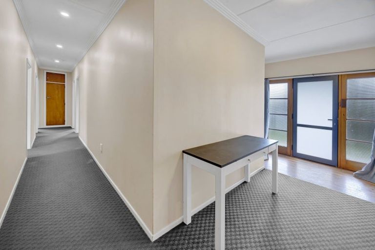 Photo of property in 43 Fox Street, Opunake, 4616