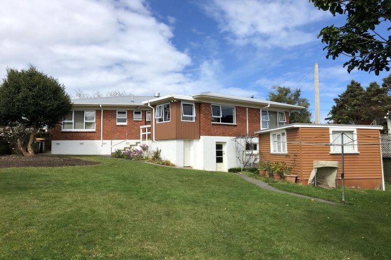 Photo of property in 38 Grande Vue Road, Hillpark, Auckland, 2102