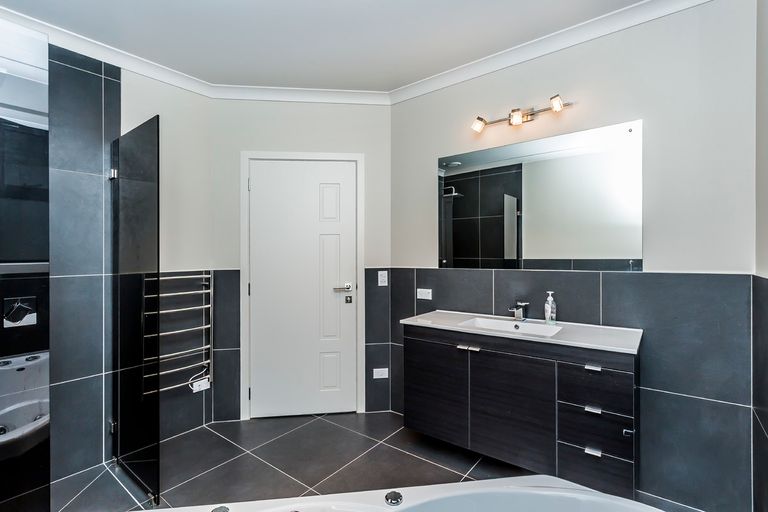 Photo of property in 42 Woodside Road, Woodside, Outram, 9073