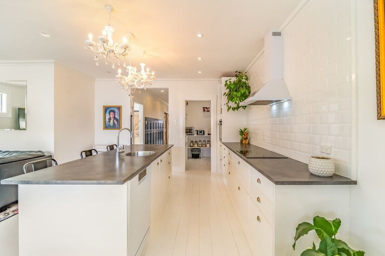 Photo of property in 57 Palmer Crescent, Silverstream, Upper Hutt, 5019