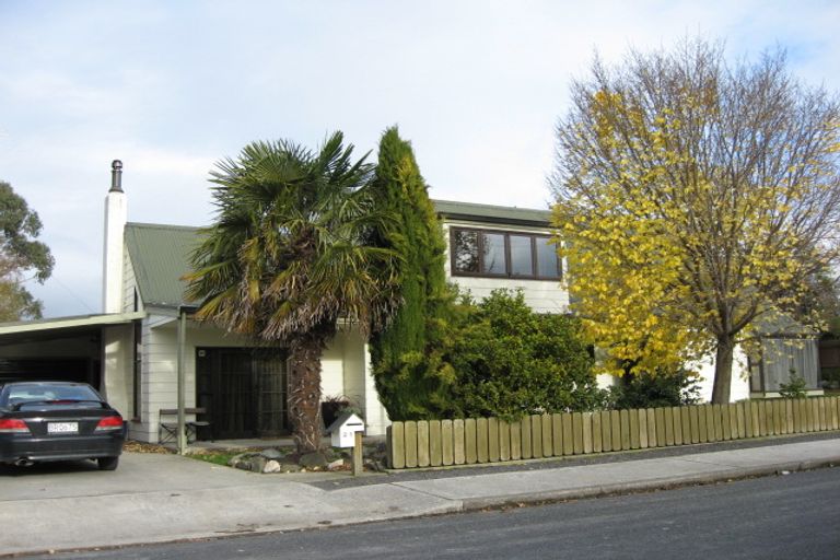 Photo of property in 21 Abercrombie Street, Milton, 9220