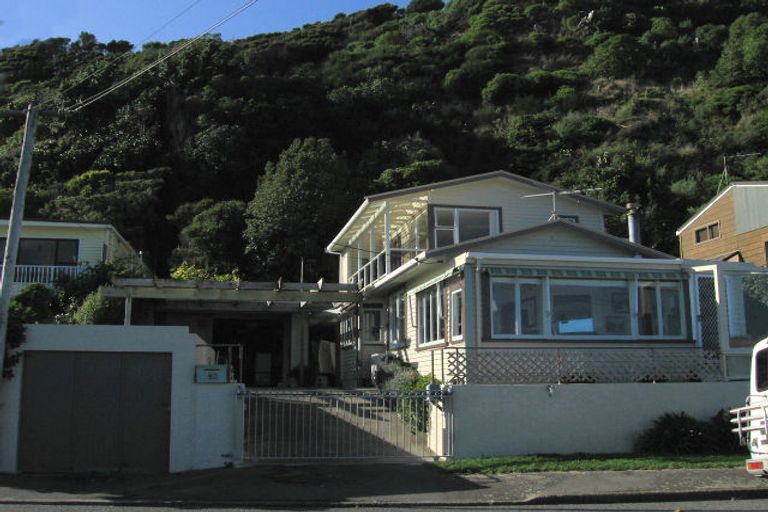 Photo of property in 82 Moana Road, Plimmerton, Porirua, 5026