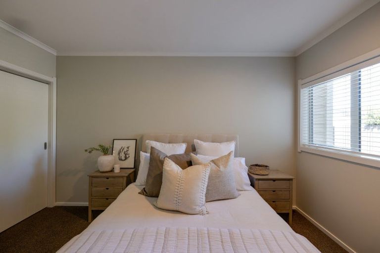 Photo of property in 2 Warwick Crescent, Taradale, Napier, 4112