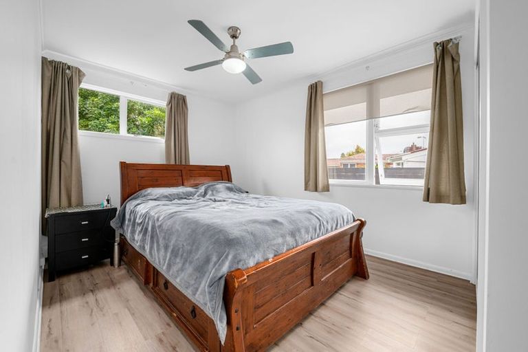 Photo of property in 90 Mount View Road, Melville, Hamilton, 3206