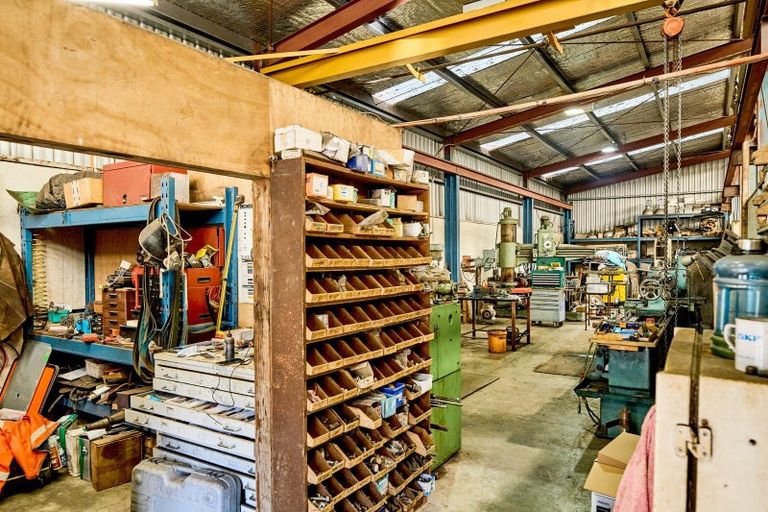 Photo of property in 25a Mt Cecil Road, Moonshine Valley, Porirua, 5381