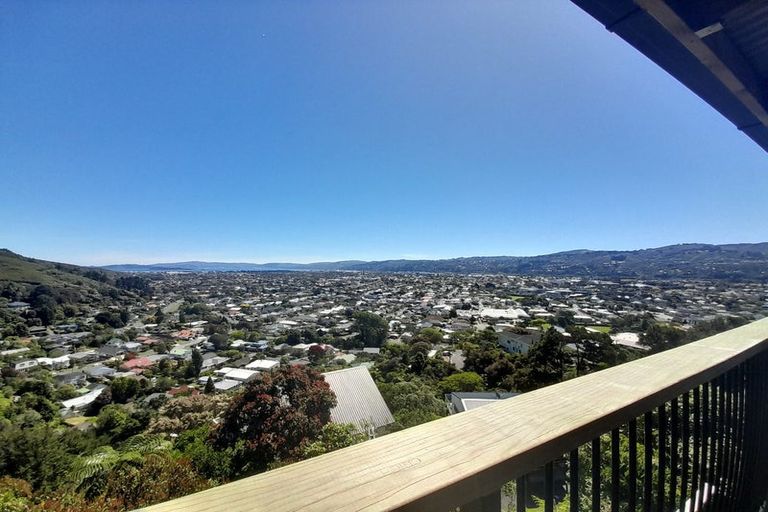 Photo of property in 32 Woodvale Grove, Fairfield, Lower Hutt, 5011