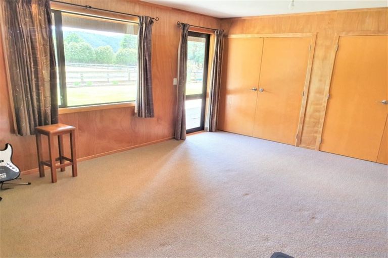 Photo of property in 167 Parkes Line Road, Maymorn, Upper Hutt, 5018