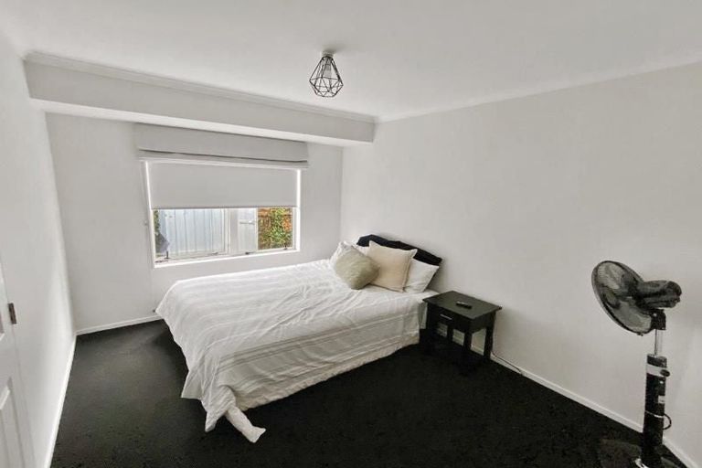 Photo of property in 2 Maahutaupeke Place, St Andrews, Hamilton, 3200