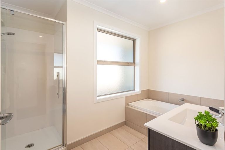 Photo of property in 14 Bradwell Crescent, Halswell, Christchurch, 8025