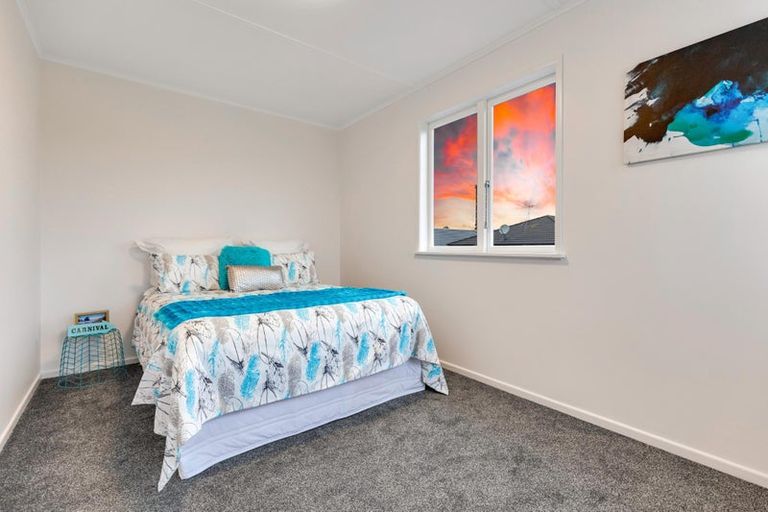Photo of property in 38d Hetherington Road, Ranui, Auckland, 0612