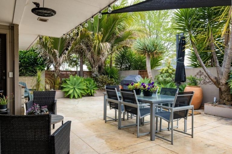 Photo of property in 8 Mckeefry Avenue, Greenmeadows, Napier, 4112