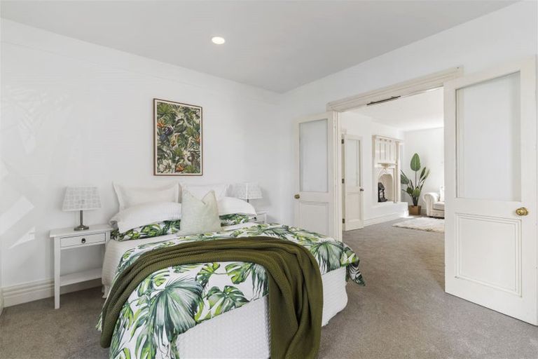 Photo of property in 30 Rutland Road, Stanley Point, Auckland, 0624