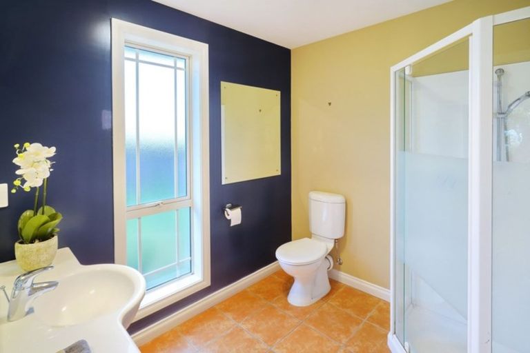 Photo of property in 15 Avon Gate, Russley, Christchurch, 8042