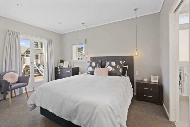 Photo of property in 21 Pilmuir Street, Hutt Central, Lower Hutt, 5010