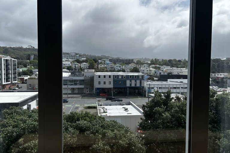 Photo of property in Grosvenor Cl, 19/6 Brown Street, Mount Cook, Wellington, 6021