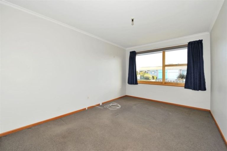 Photo of property in 28 Belfield Street, Dallington, Christchurch, 8061