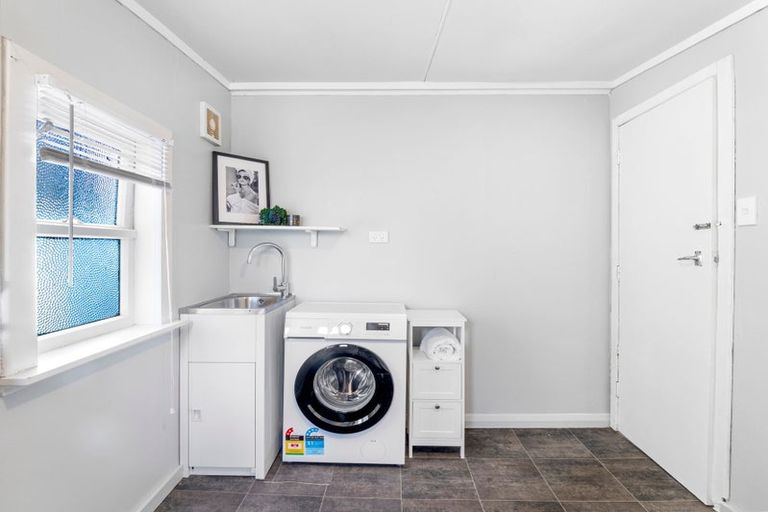 Photo of property in 7 Lowther Street, Whanganui, 4500