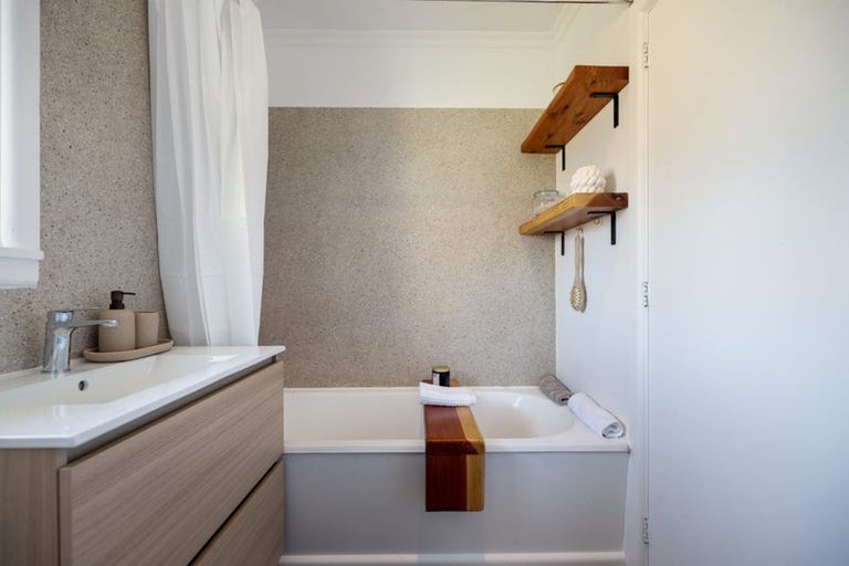 Photo of property in 3/31 Remuera Avenue, Cashmere, Christchurch, 8022