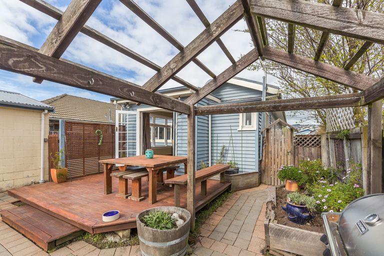 Photo of property in 37 Frankleigh Street, Somerfield, Christchurch, 8024