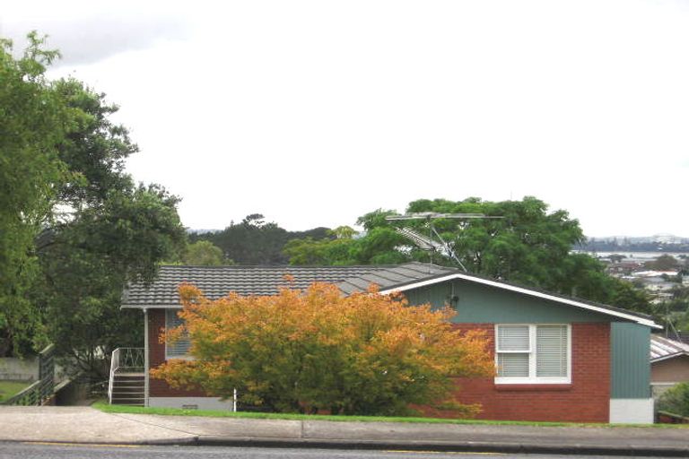 Photo of property in 4243 Great North Road, Glendene, Auckland, 0602