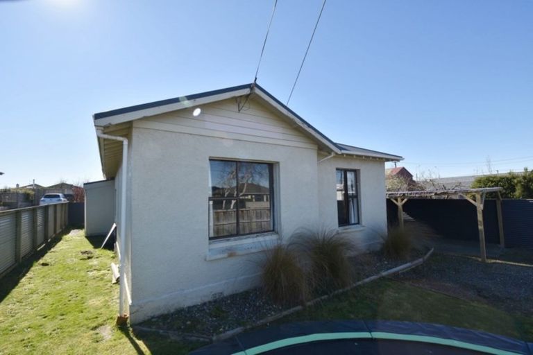 Photo of property in 16 Charles Street, Grasmere, Invercargill, 9810