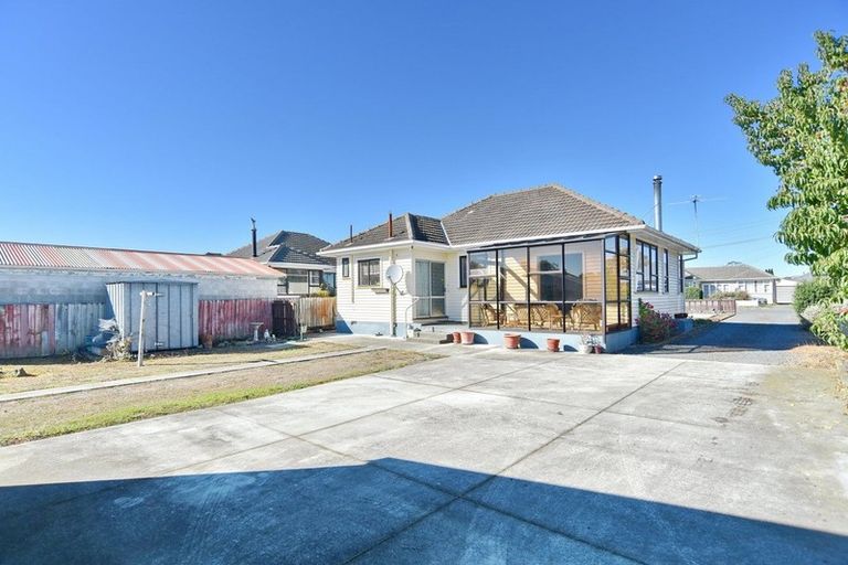 Photo of property in 11 Cossar Street, Burwood, Christchurch, 8083