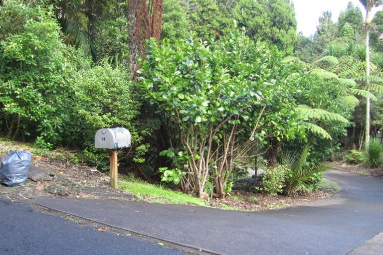 Photo of property in 12 Taraire Road, Titirangi, Auckland, 0604