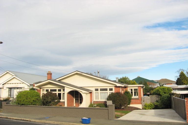 Photo of property in 16 English Avenue, Kenmure, Dunedin, 9011