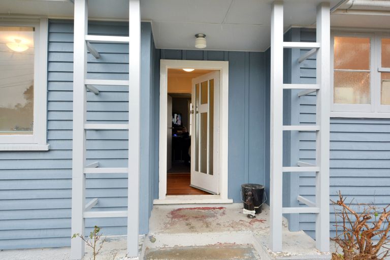 Photo of property in 5 Ellersley Street, Halfway Bush, Dunedin, 9010