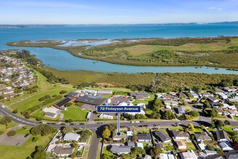 Photo of property in 72 Finlayson Avenue, Clendon Park, Auckland, 2103