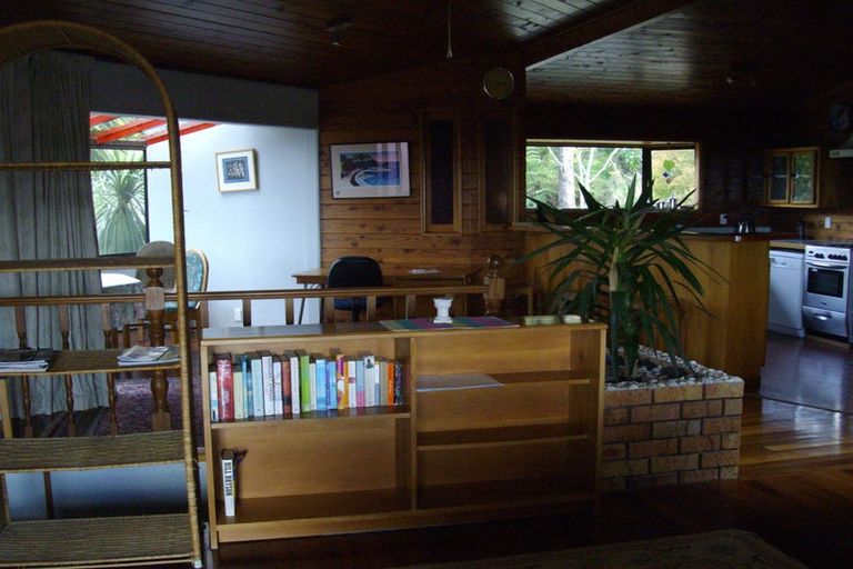 Photo of property in 1630 Matapouri Road, Matapouri, Whangarei, 0173