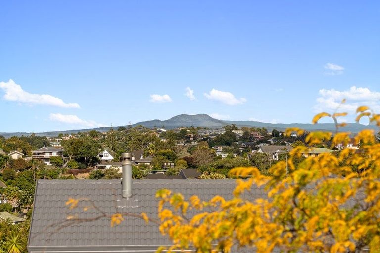 Photo of property in 4 Wentwood Place, Torbay, Auckland, 0630