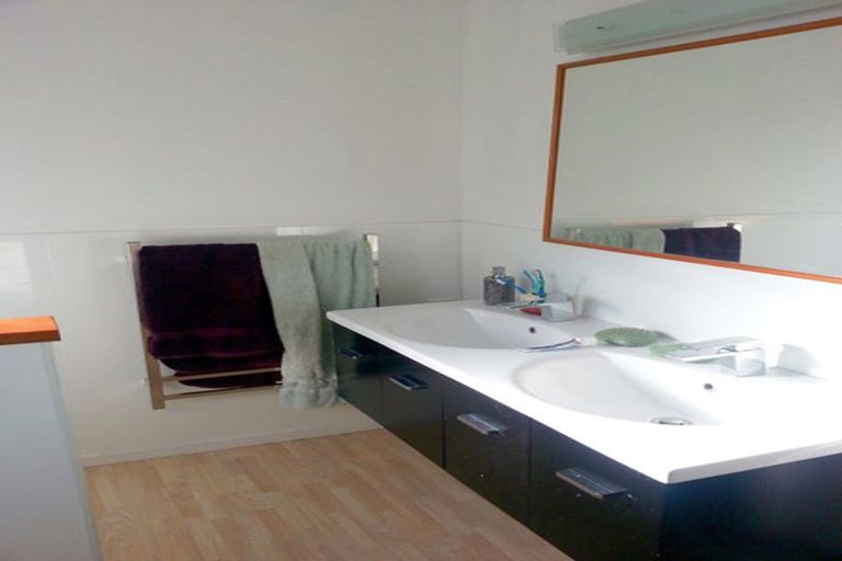 Photo of property in 36 Gaya Grove, Ngaio, Wellington, 6035