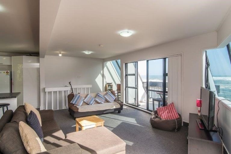 Photo of property in 14 Owhiro Bay Parade, Owhiro Bay, Wellington, 6023