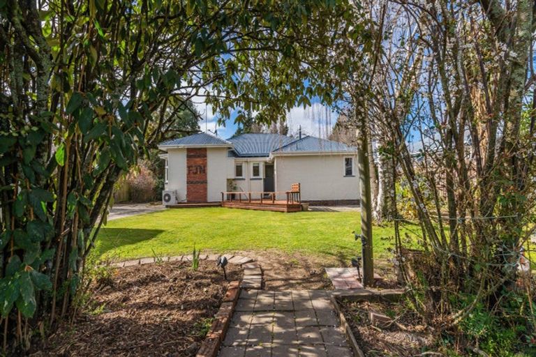 Photo of property in 6 Clinton Street, Darfield, 7510